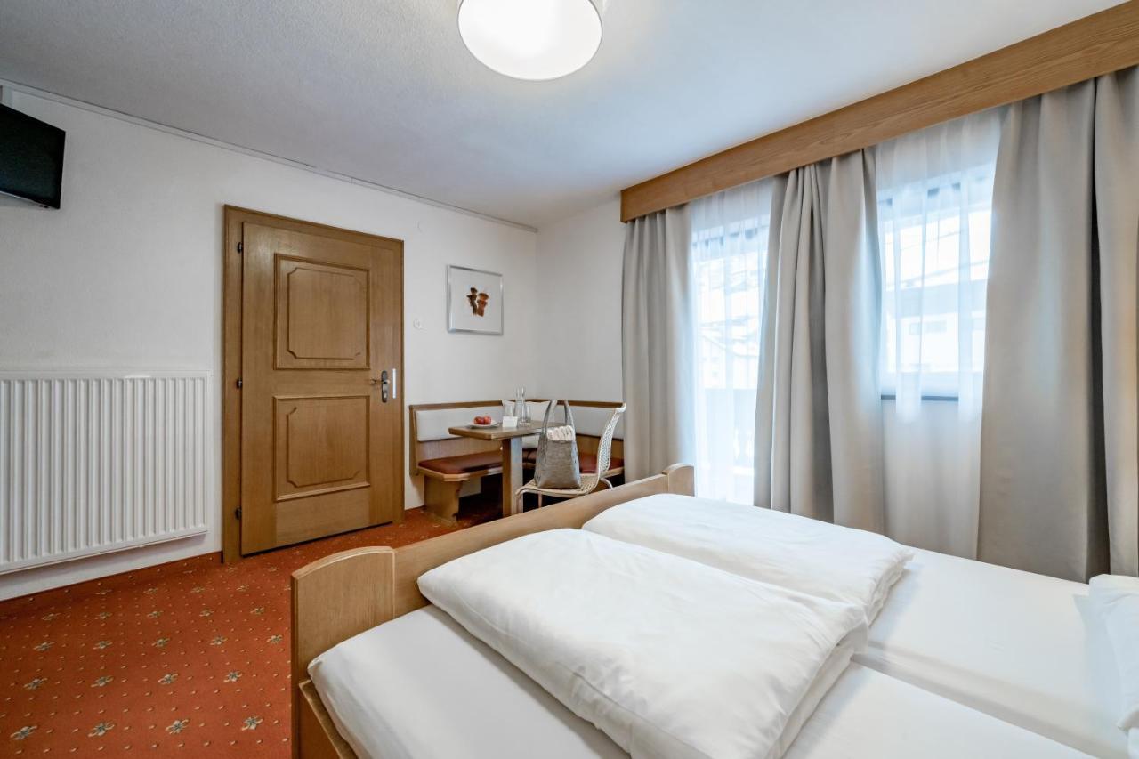 Bed & Breakfast Fender Sölden Esterno foto